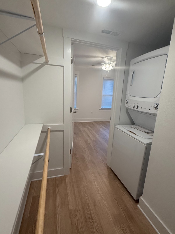 Building Photo - 213 W Palmetto St