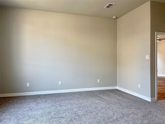 Building Photo - 24226 Maple Summit Ln