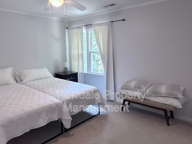 Building Photo - 305 Silvercliff Trail