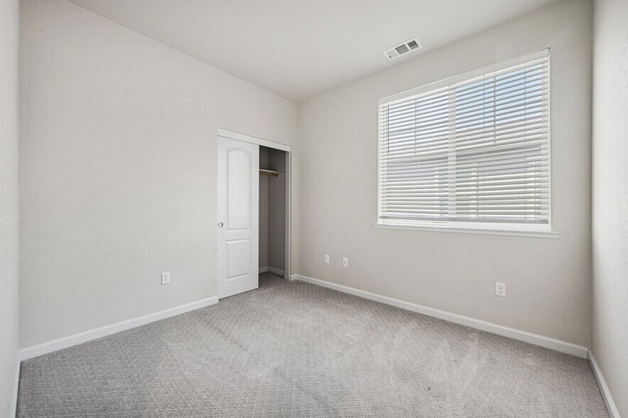 Building Photo - 1477 Cecilia Dr