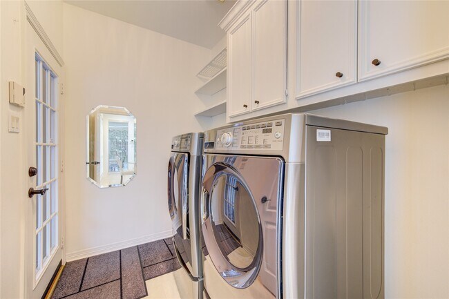 Building Photo - 13515 N Tracewood Bend