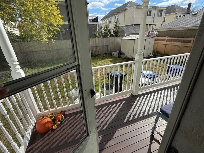 Building Photo - 63 Park St