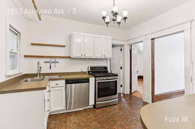 Building Photo - 1253 Ashland Ave