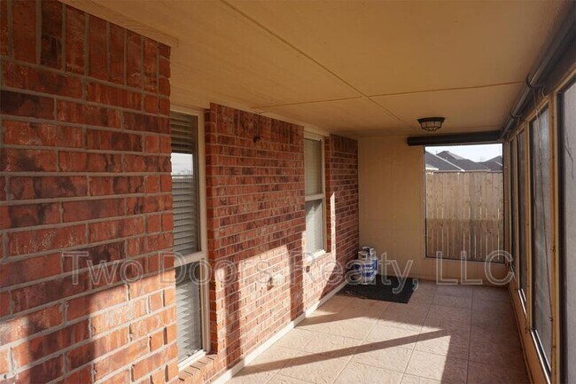 Building Photo - 9601 Crooked Creek Ln