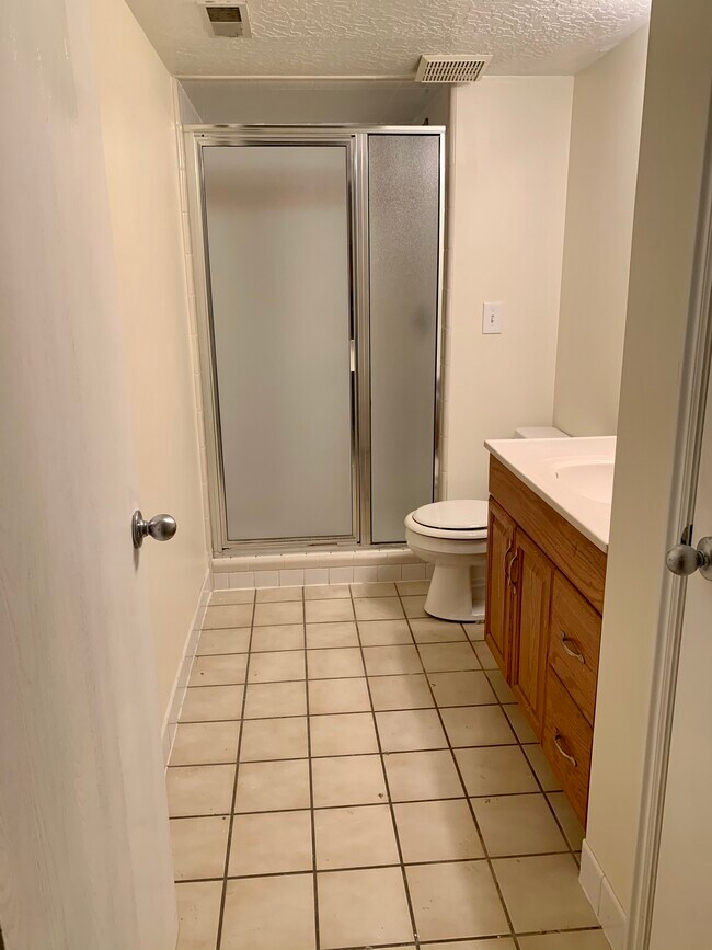 Building Photo - 5175 S 900 E