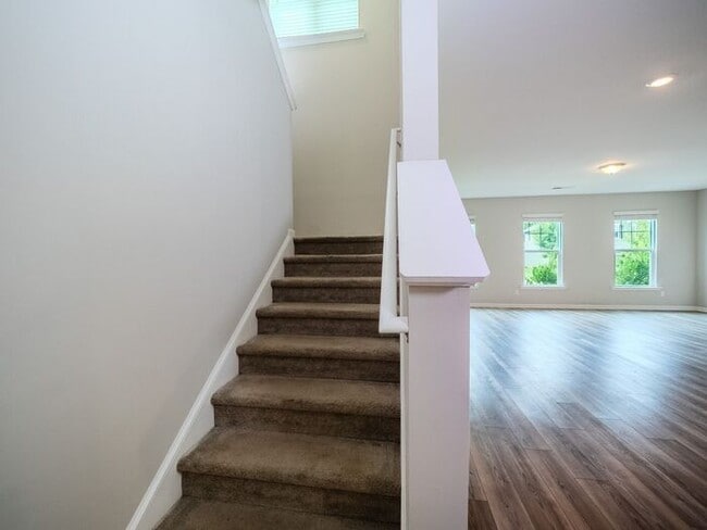 Building Photo - 287 Golden Eagle Pkwy