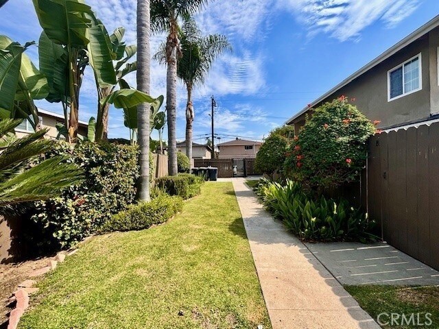 Building Photo - 17102 Emerald Ln