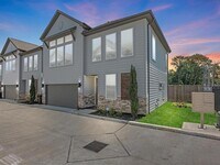 Building Photo - 4450 W Tidwell Rd
