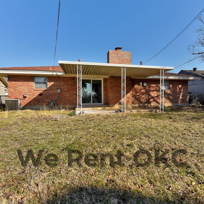 Building Photo - 1332 SW 77th Pl