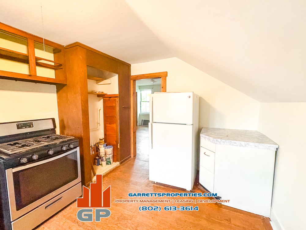 Building Photo - 162 Park St