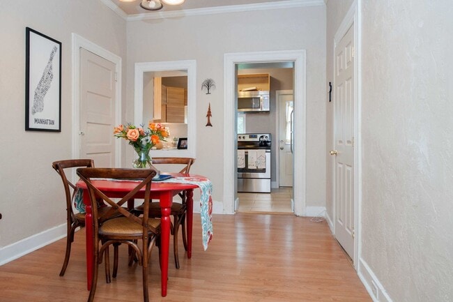 Building Photo - 5820 Alder St