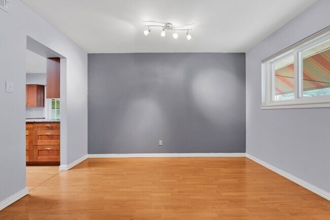 Building Photo - Charming 3-Bedroom Home in Prime Location!