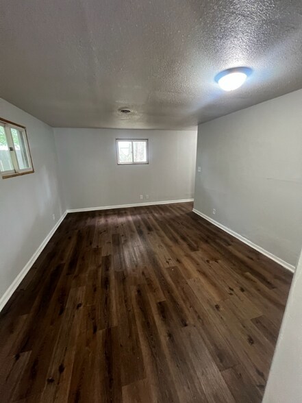 Building Photo - 6078 N 39th St