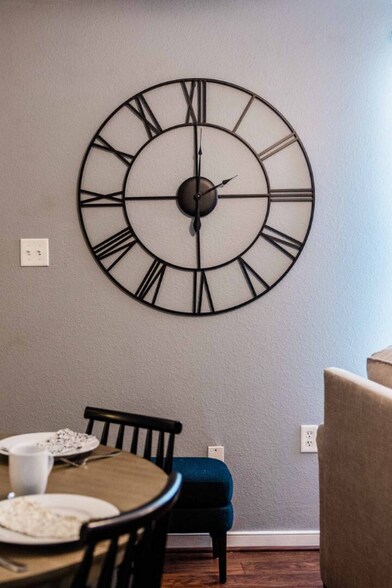 Building Photo - 3518 E Richmond Rd