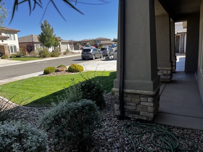 Building Photo - 3676 E Antares Ln