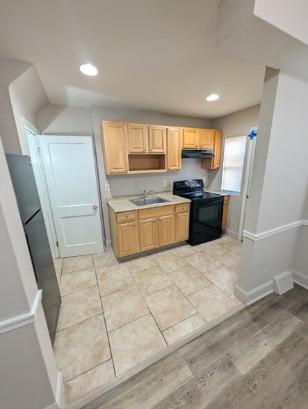 Building Photo - 6501 Hartwait St