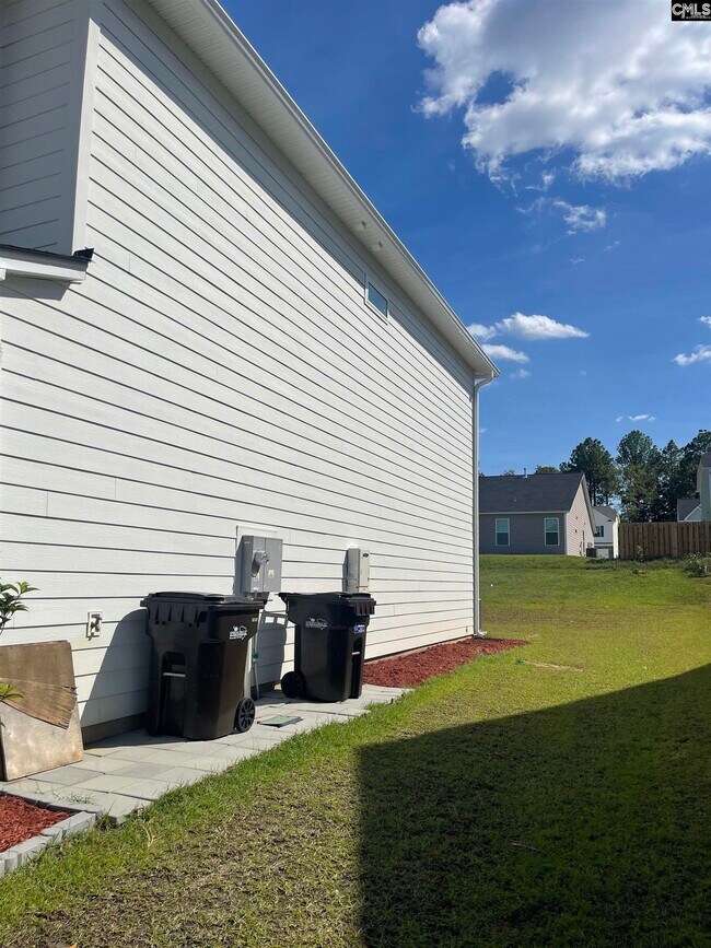 Building Photo - 659 Honeydew Dr