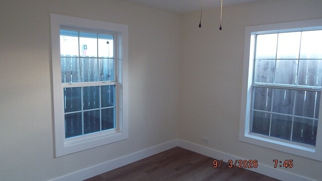 Building Photo - 511 Edalyn St