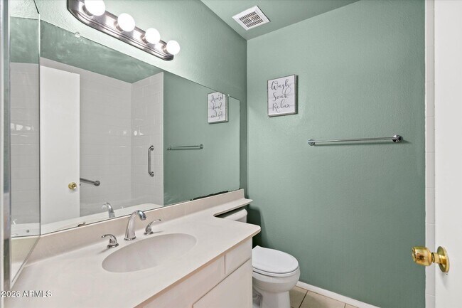 Building Photo - 8037 N 40th Ave