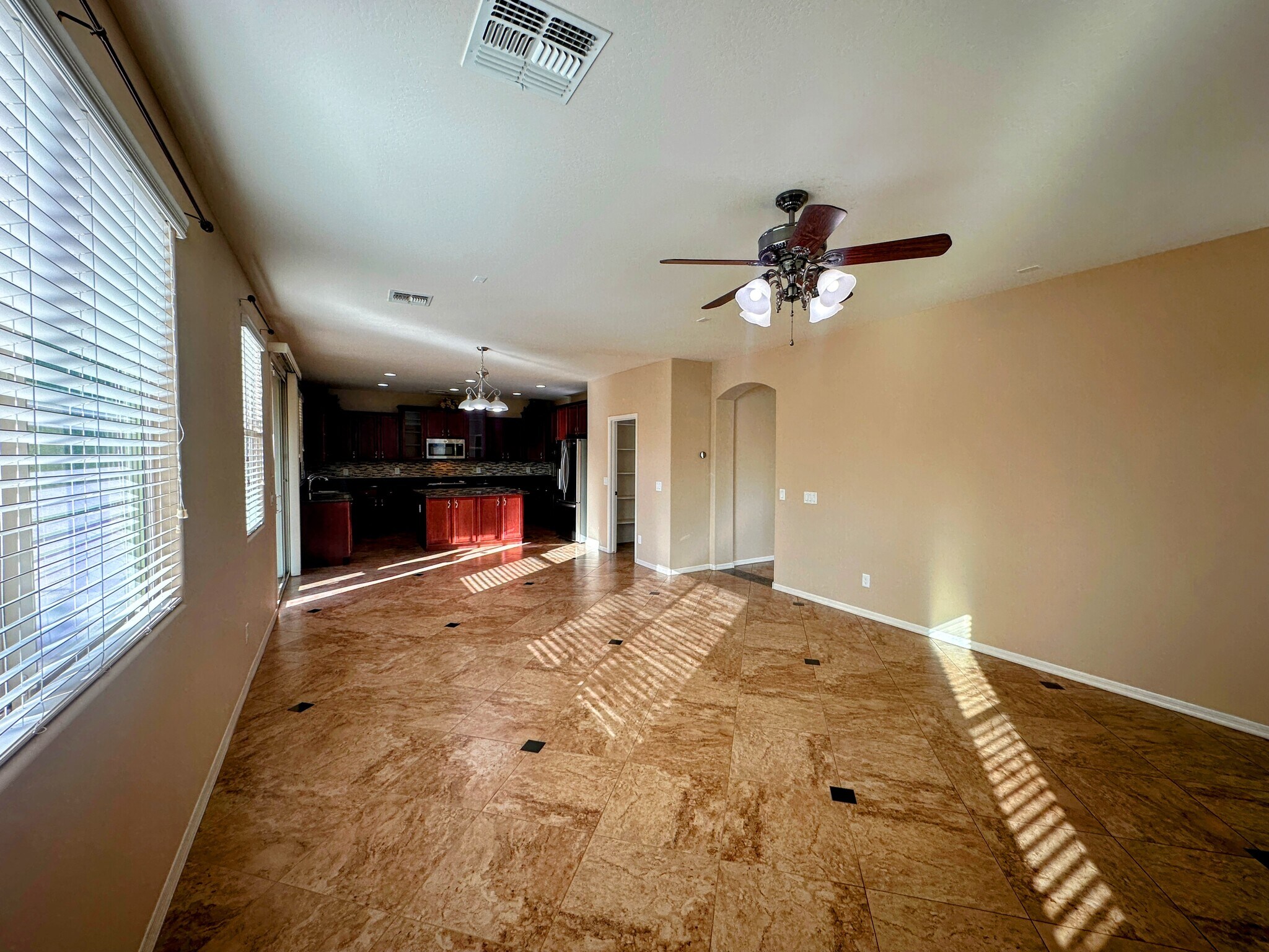 Building Photo - 4717 W Sweet Iron Pass