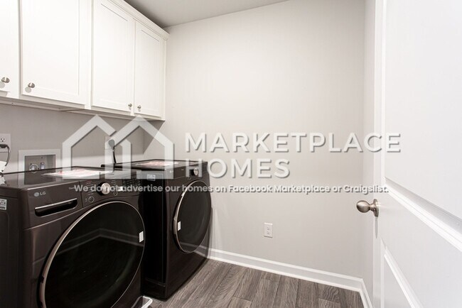 Building Photo - 1472 Stephens Vw Dr