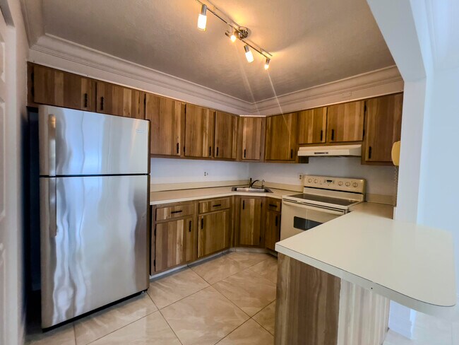 Building Photo - 3624 La Aires Ct