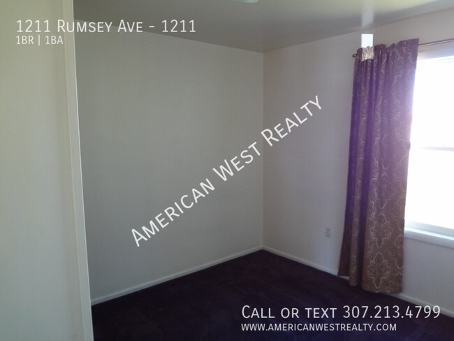 Building Photo - 1211 Rumsey Ave