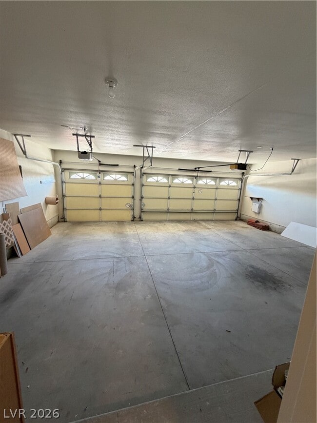 Building Photo - 5776 Badlands Ln