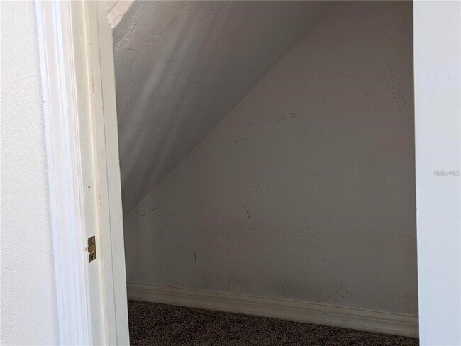 Building Photo - 12287 Country White Cir