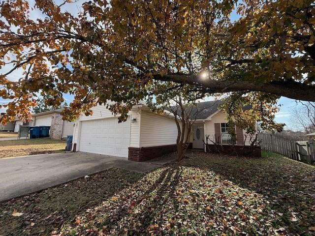 Primary Photo - 812 Tunbridge Dr