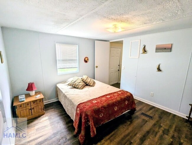 Building Photo - 106 Faye Dr