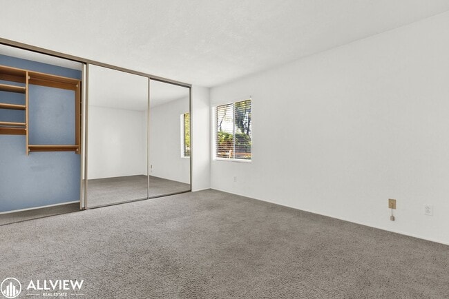 Building Photo - *MOVE-IN SPECIAL $100 OFF FIRST MONTH'S RE...