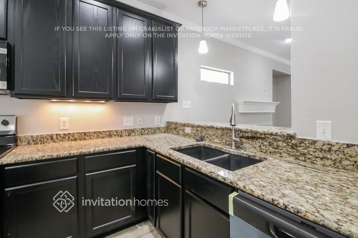 Building Photo - 17209 Panorama Dr