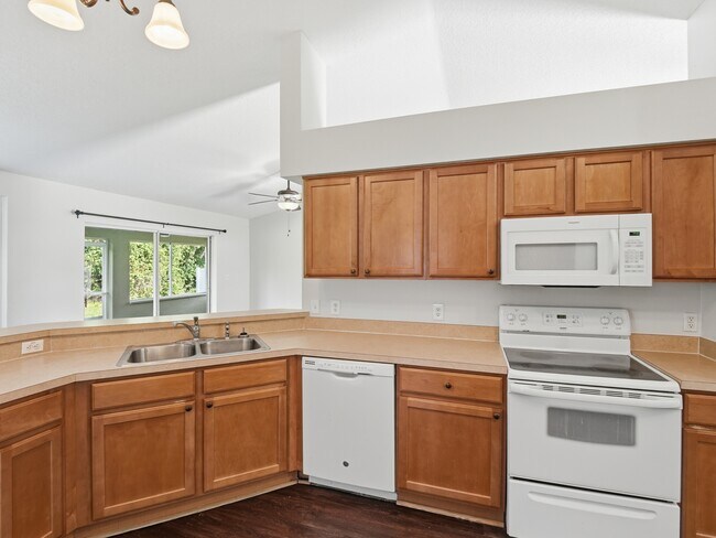 Building Photo - 2368 Sweetwater Blvd