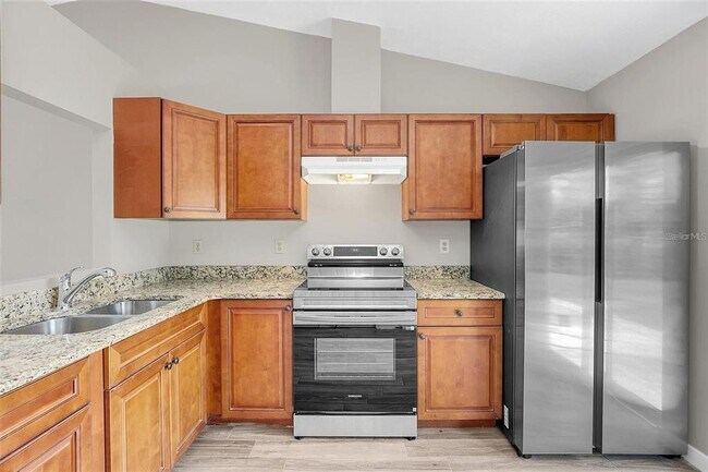 Building Photo - 2734 Coral Reef Dr