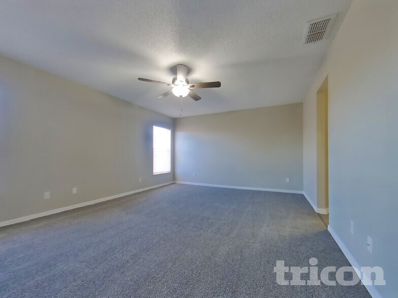 Building Photo - 1026 Sandhill St