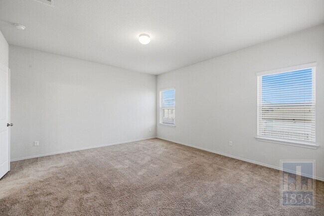 Building Photo - 720 Coltrane Dr