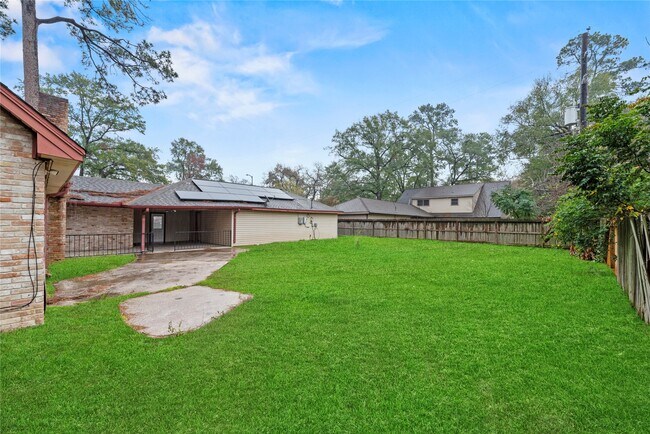 Building Photo - 1103 Suwanee Ln