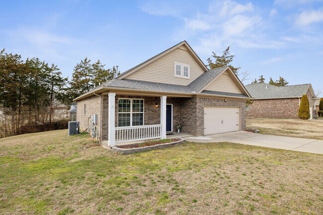 Building Photo - 3 Bedroom 3 Bath Home in Mt Juliet Now Lea...