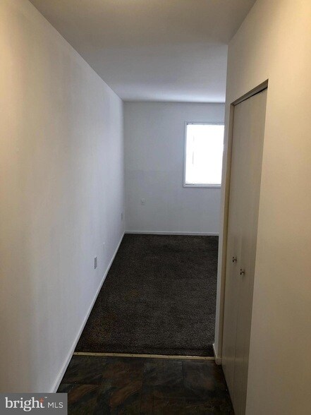 Building Photo - 4423 Romlon St