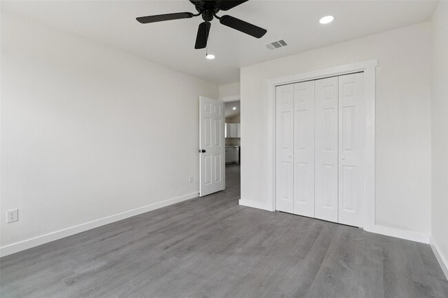 Building Photo - 1087 Schubert Ln