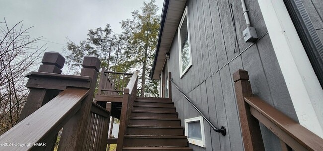 Building Photo - 1223 Weingartner Rd
