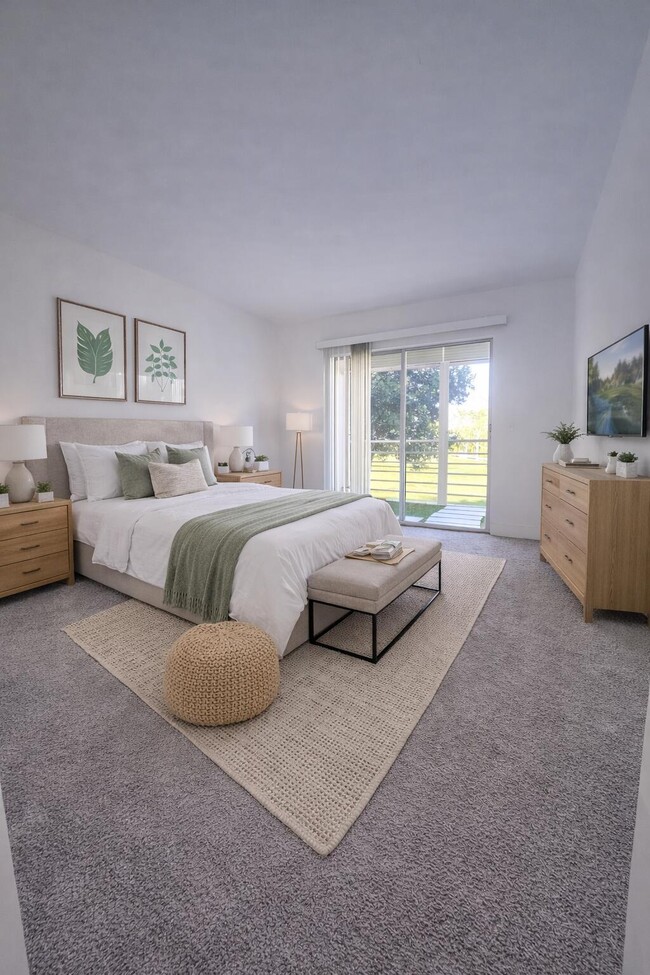 Building Photo - 2003 Lincoln A