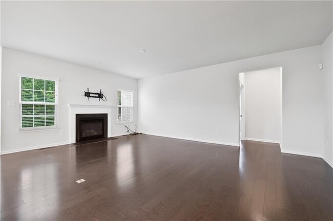 Building Photo - 3005 Eagle Ridge Dr