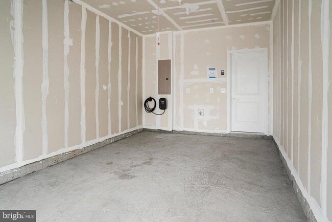 Building Photo - 43288 Farringdon Sq