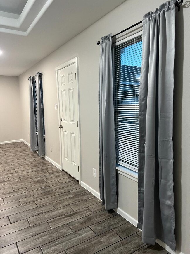 Building Photo - 1309 Alta Vista Dr