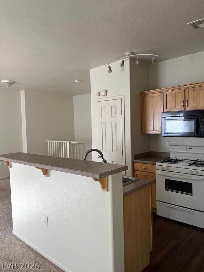 Building Photo - 6316 Beige Bluff St