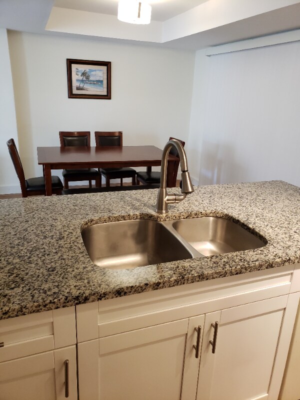 Building Photo - 4903 Catalina Dr