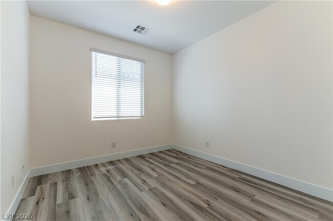 Building Photo - 12333 Silvana St