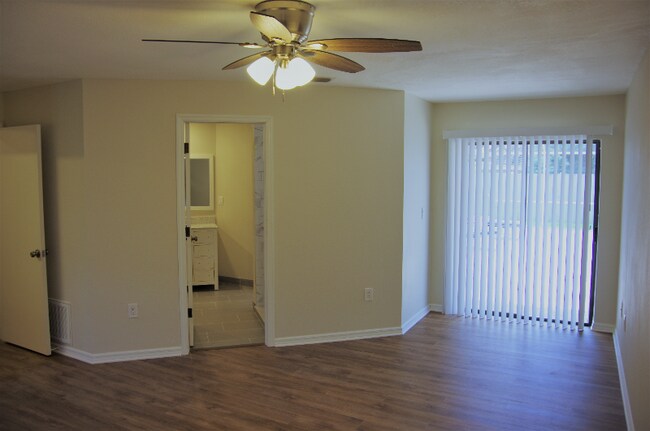 Building Photo - 2528 Tradewinds Trail